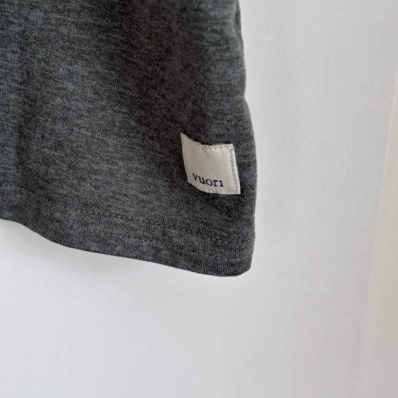 Vuori Energy Sleeveless Tank Top, Heathered Green. Women’s Large - Picture 2 of 5